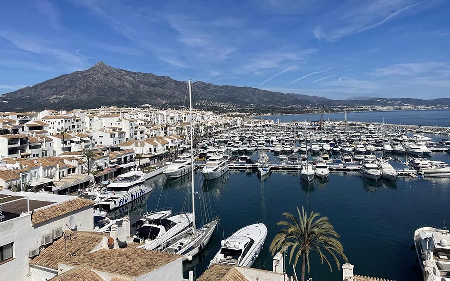 Born To Surprise Puerto Banus